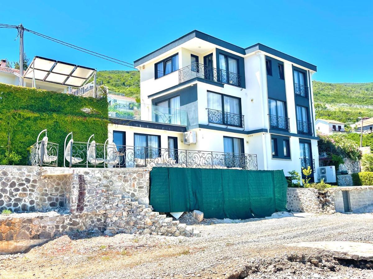 Beachfront Villa Pearl Of Adria Krasići Exteriör bild