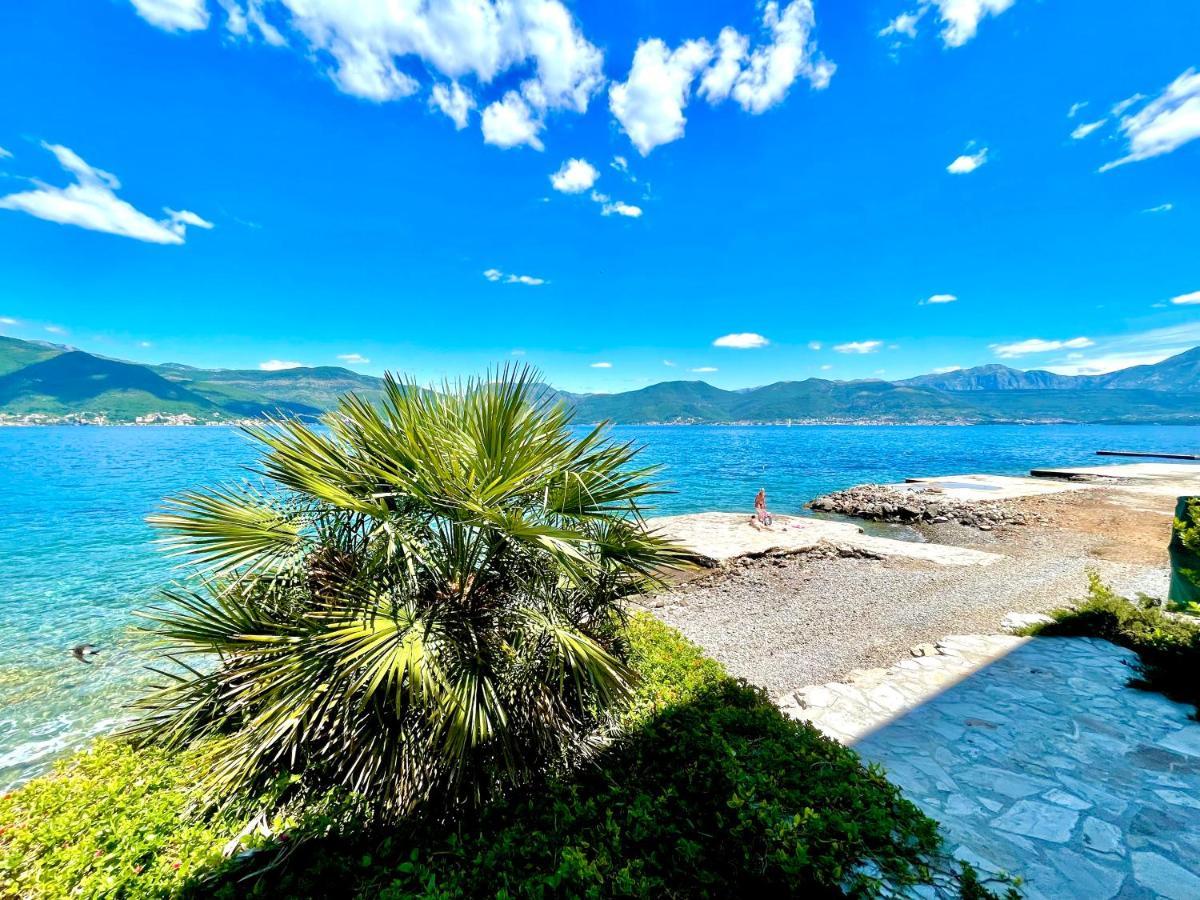 Beachfront Villa Pearl Of Adria Krasići Exteriör bild
