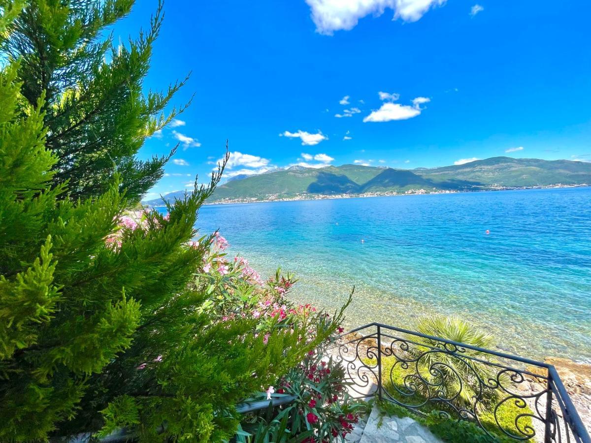 Beachfront Villa Pearl Of Adria Krasići Exteriör bild